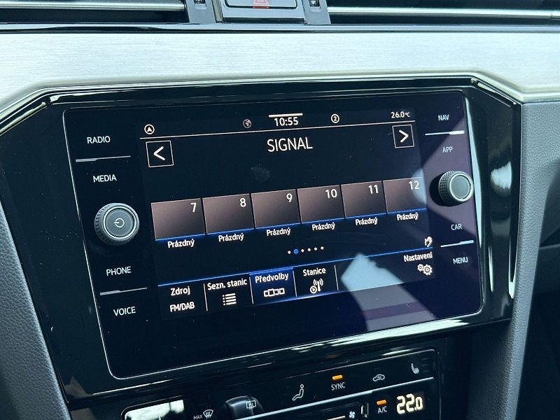 Volkswagen Passat (2021) Variant 1.5 TSI DSG Elegance - fotka 13 z 30