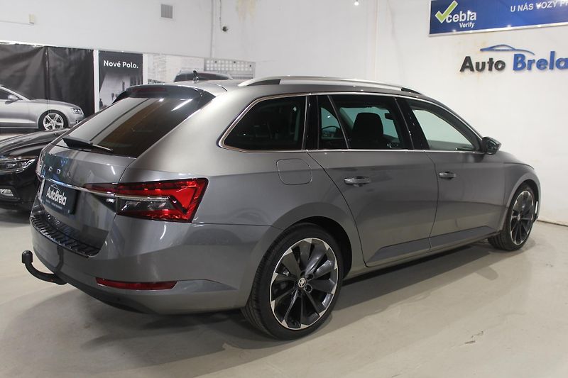 Škoda Superb (2023) 2.0TDI DSG Matrix Display - fotka 13 z 35