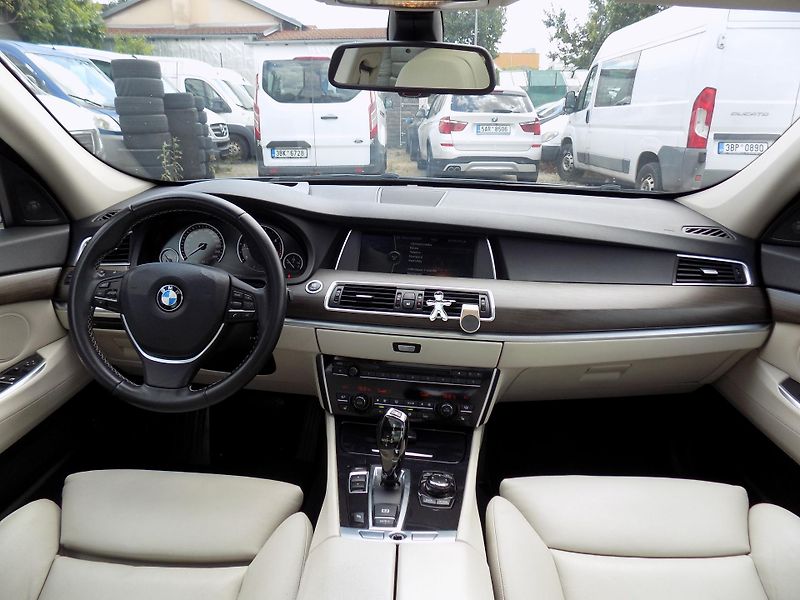 BMW Řada 5 530D 180 KW GRAN TURISMO PAN - fotka 32 z 46