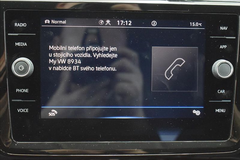 Volkswagen Touran 2,0 TDi, 7-míst,DSG,NAVI,KŮŽE, - fotka 30 z 41