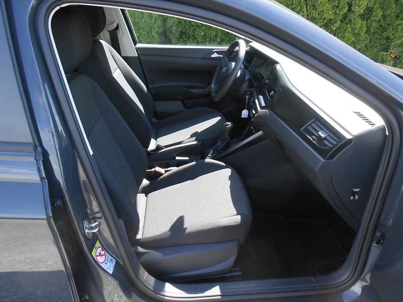 Volkswagen Polo 1.0MPi,48KW,60TKm! - fotka 14 z 35