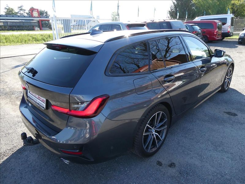 BMW Řada 3 2,0 320D xDrive,M-paket,1.maj. - fotka 7 z 52