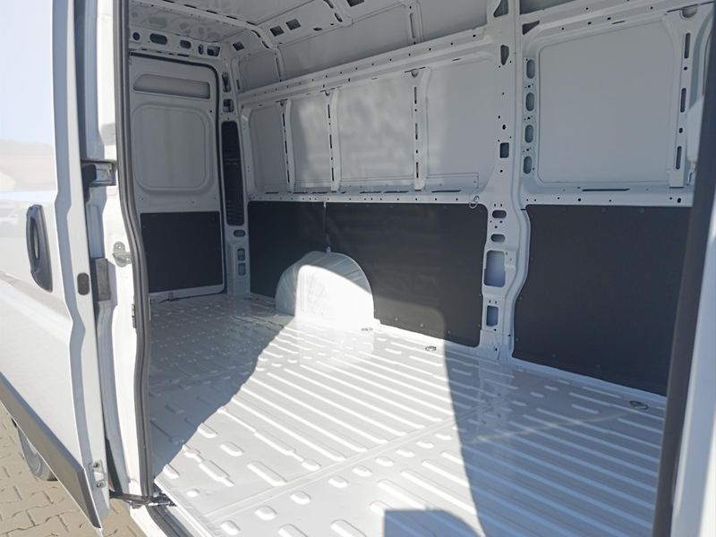 Fiat Ducato 2,2 MTJ 180k  Maxi L4H2 35 - fotka 10 z 14