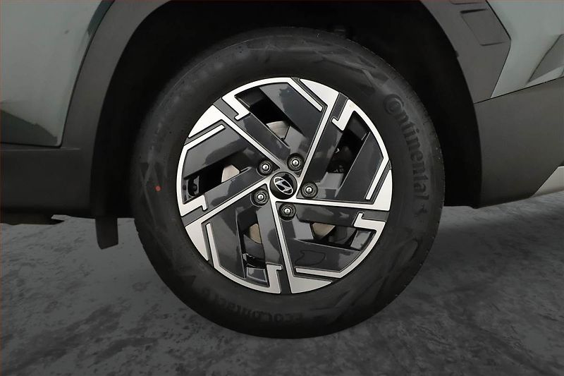 Hyundai Tucson (2024) 1.6 T-GDI - fotka 12 z 21