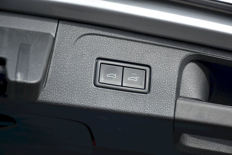 Volkswagen Passat (2023) ELEGANCE 2,0 TDI 110kW DSG - fotka 30 z 35