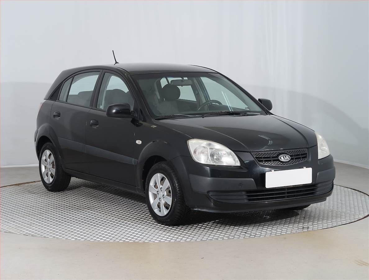 Kia Rio 1.4 16V, nová STK, Tažné