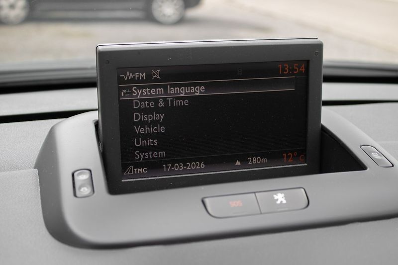 Peugeot 5008 - fotka 16 z 28