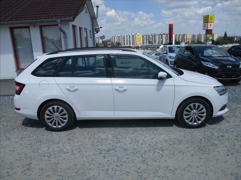 Škoda Fabia 1,0 TSI, klima,servis,DPH,CZ, - fotka 4 z 23
