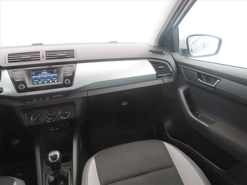 Škoda Fabia (2015) Ambition 1.4 TDI, Serv.kniha - fotka 8 z 14