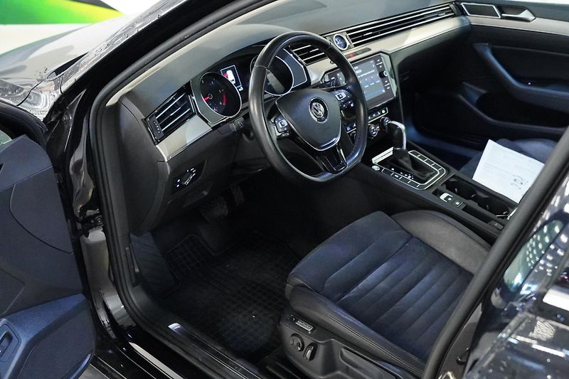Volkswagen Passat - fotka 5 z 6