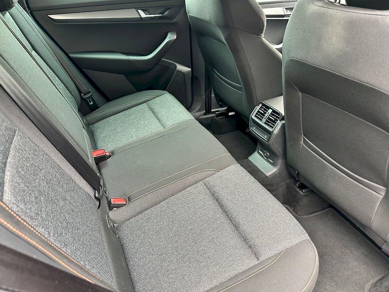 Škoda Karoq (2022) 1.0 TSI 81kW Style - fotka 22 z 23