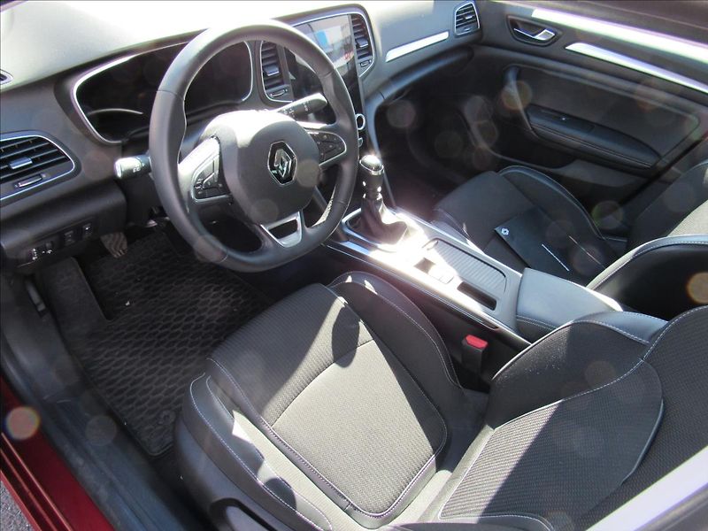 Renault Mégane 1,3 TCe GrandCoupé Techno - fotka 9 z 32