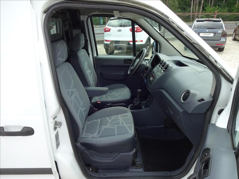 Ford Transit Connect 1,8 TDCi 66kW !!DPH!! - fotka 20 z 42