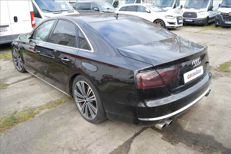 Audi A8 (2012) 4,2V8 QUATTRO - fotka 6 z 25