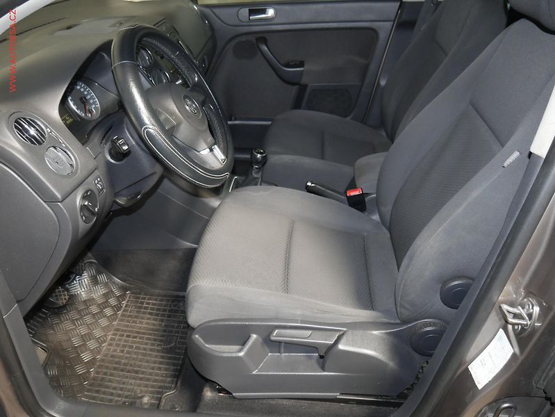 Volkswagen Golf Plus (2010) 1.2 TSi, ČR, AC, temp - fotka 9 z 18
