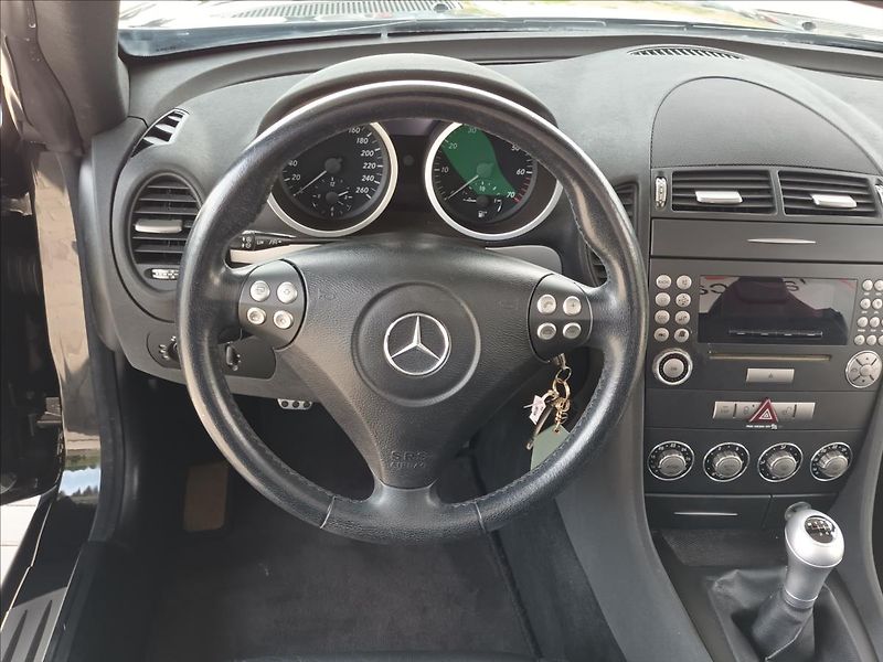 Mercedes-Benz SLK 1,8 200 KOMPRESSOR,120KW - fotka 12 z 33