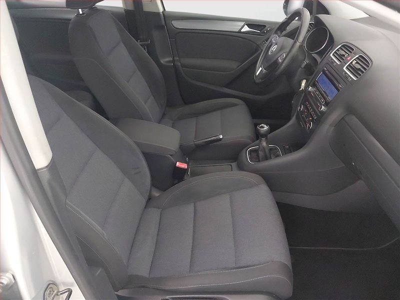 Volkswagen Golf (2011) 1.4 16V, po STK, jezdí výborně - fotka 9 z 16