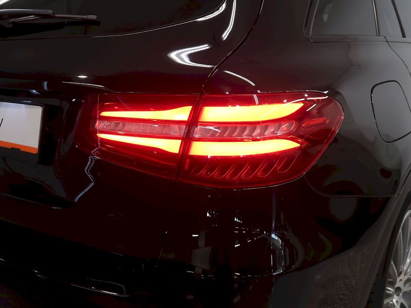 Mercedes-Benz GLC (2017) AMG 350D 190KW 4x4 TAŽNÉ BURMA - fotka 11 z 37