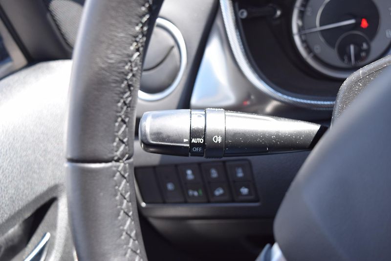Suzuki Vitara (2019) 1.4 103kw BOOSTER JET ALL GRIP - fotka 34 z 50