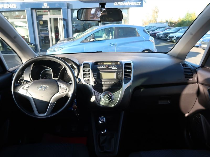 Hyundai ix20 1,6 CVVT,92kW,1majČR,Serv.kn. - fotka 16 z 27