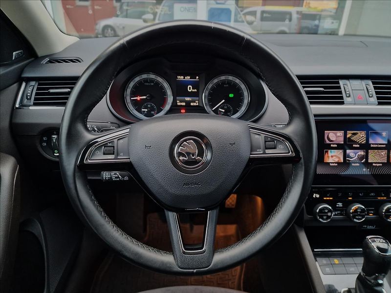 Škoda Octavia 2.0TDI 110kW DSG L&k, ČR, 1.Ma - fotka 21 z 50