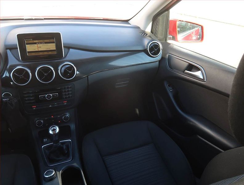 Mercedes-Benz Třídy B (2012) B 180 CDI , Navi - fotka 8 z 19
