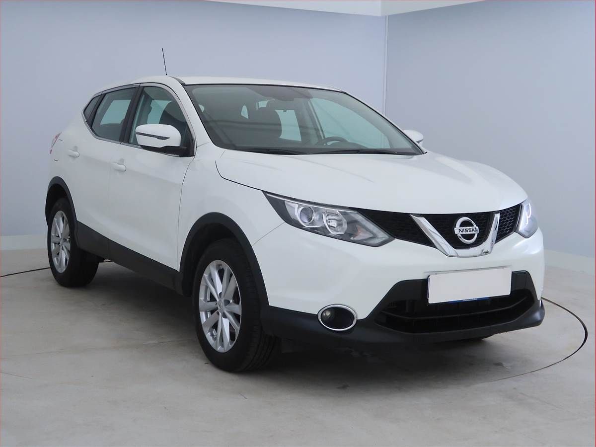 Nissan Qashqai Acenta 1.2 DIG-T, ČR,1.maj