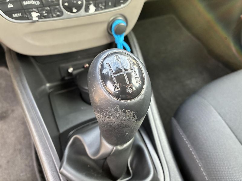Renault Mégane 1.6-74kW,KLIMA,TAŽNÉ ZAŘÍZENÍ - fotka 17 z 23