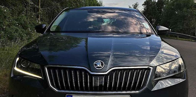 Škoda Superb.