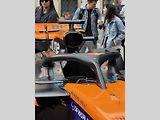Vůz stáje McLaren obdivují fanoušci Formule 1 na brněnském Zelném trhu od soboty. Podívat se na něj mohou do úterý 27. května.