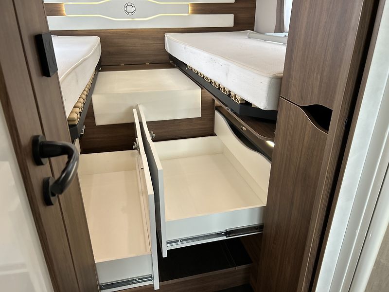 LeVoyageur Ostatní LVX 8.0 GHF Heritage Mercedes - fotka 54 z 57