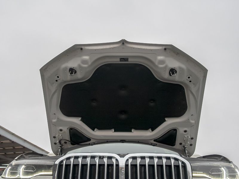 BMW X7 (2019) ČR 3.0i 250KW 7sed – INDIVIDUÁ - fotka 58 z 59