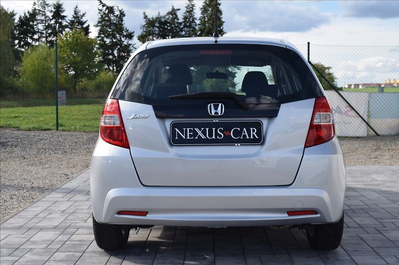 Honda Jazz 1,2 i 66KW ALU KLIMA NÍZKÉ KM - fotka 7 z 35