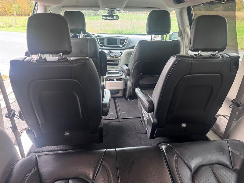 Chrysler Pacifica (2019) 3,6 Touring L Kůže 2019 - fotka 7 z 19