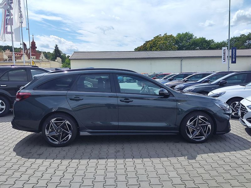 Hyundai i30 1.5 T-GDI/103kW N-Line DCT - fotka 4 z 32
