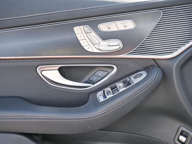 Mercedes-Benz EQC 400 4M Electric Art HuD Distro - fotka 12 z 15