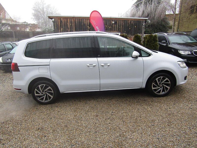 Volkswagen Sharan (2017) 2. 0 TDI 135kW DSG  ACC - fotka 9 z 40