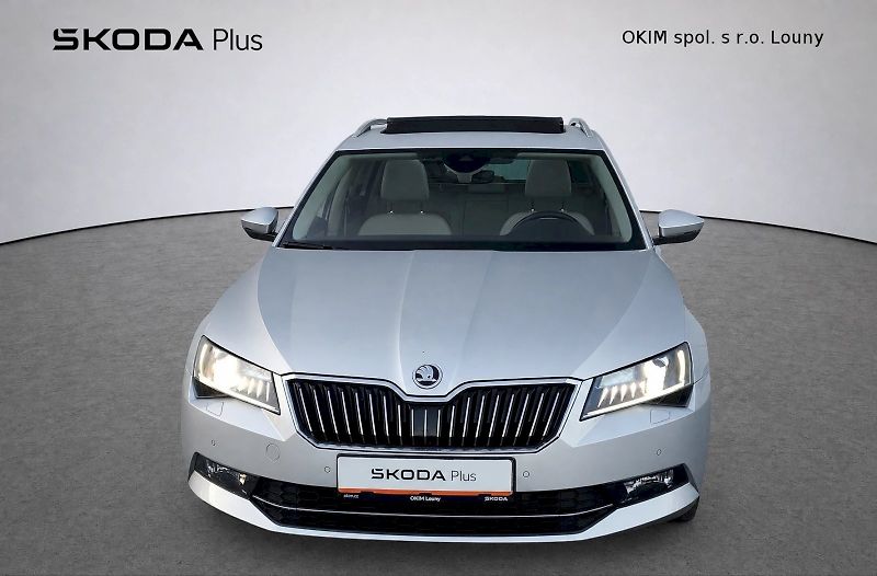 Škoda Superb (2018) Combi Style  Plus 2,0 Tdi 110 - fotka 4 z 46