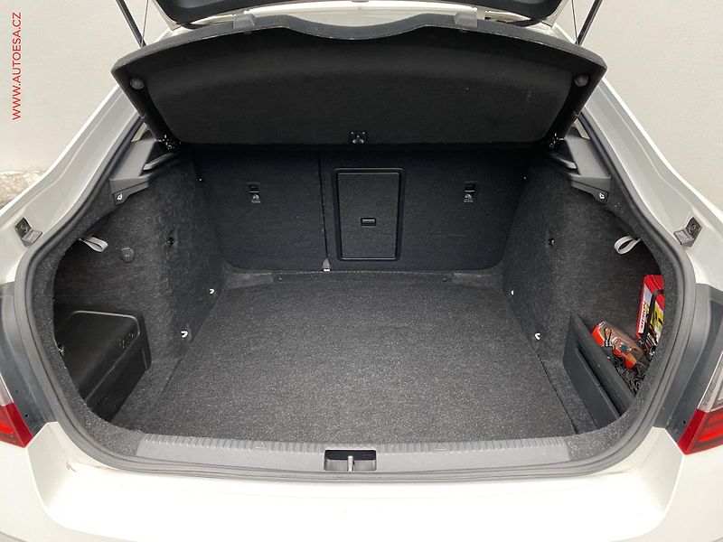 Škoda Octavia (2018) 1.8 TSI, ČR, DSG, LED - fotka 7 z 19