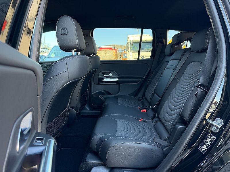 Mercedes-Benz GLB 200 d 4MATIC Progressive E - fotka 14 z 35