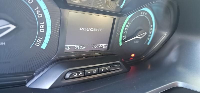 Peugeot Rifter EV,e-GT 50 kWh-100KW, 22 000KM - fotka 6 z 9