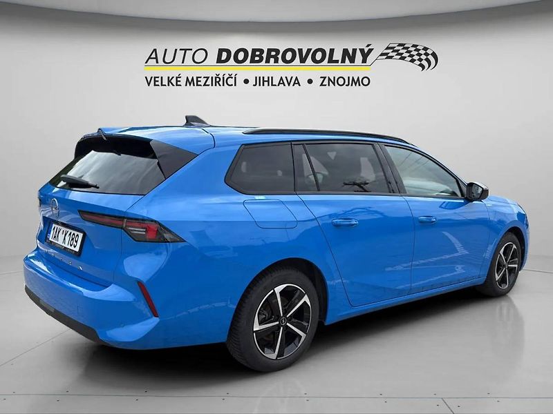 Opel Astra Edition ST 1.2 TURBO (96kW/130 - fotka 8 z 23