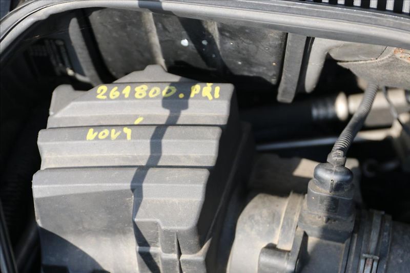 Volkswagen Multivan 2,5 TDi, Tažné , Klima - fotka 38 z 40