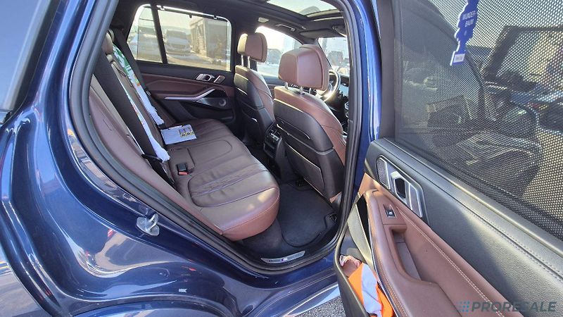 BMW X5 M50D 3,0 294 kW - fotka 10 z 19