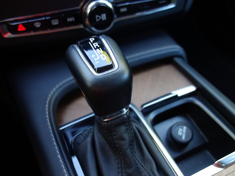 Volvo S90 (2017) 2.0D*140KW*D4*INSCRIPTION*CZ - fotka 26 z 50