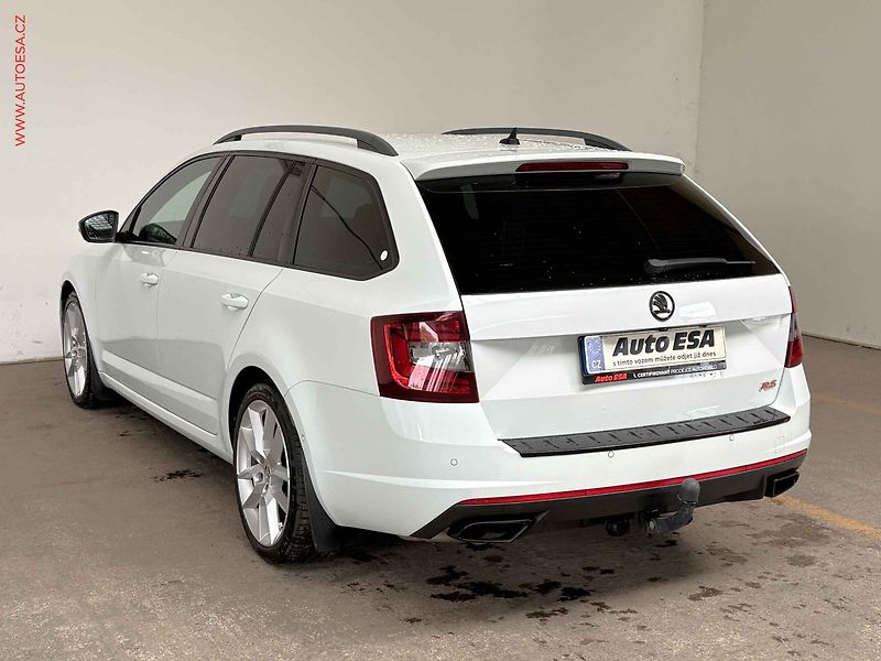 Škoda Octavia (2017) 2.0 TDI, RS, DSG, temp. - fotka 6 z 16