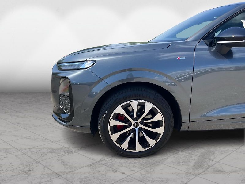 Audi Q3 SB 2.0TDI 110 KW 7DSG - fotka 10 z 26