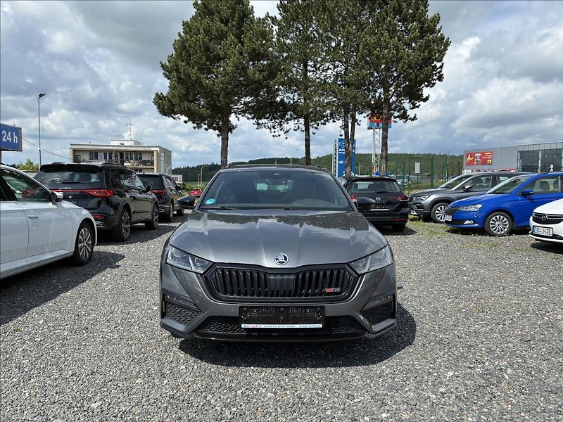 Škoda Octavia 2,0 RS,PANORAMA,TAŽNÉ,KŮŽE - fotka 4 z 33