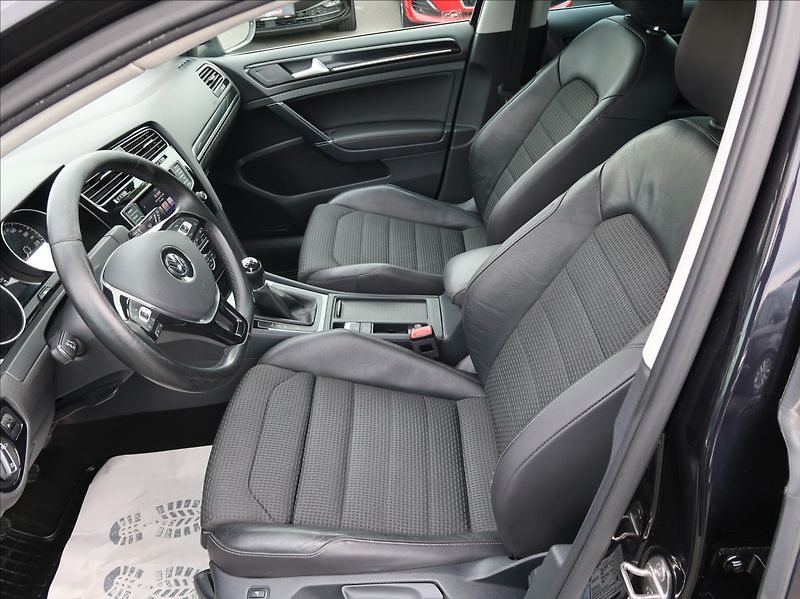 Volkswagen Golf 1,4 TSi,103kW,1majČR,Aut.klima - fotka 12 z 23