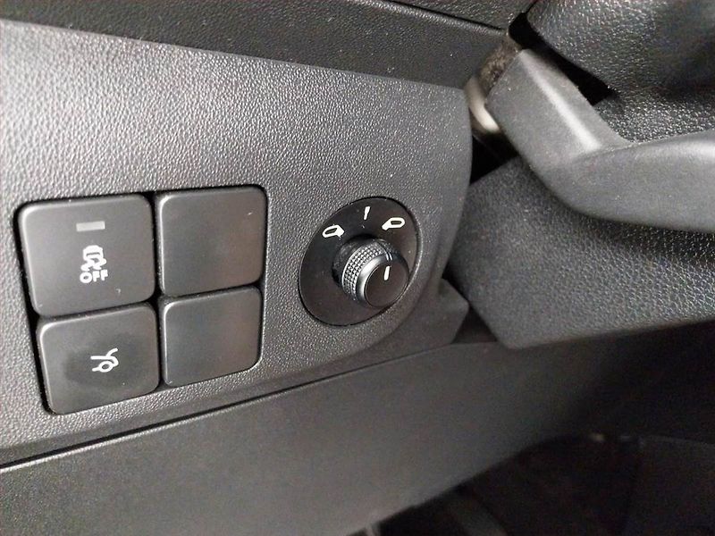 Citroën C-Elysée (2016) Exclusive 1.2 PureTech - fotka 16 z 17